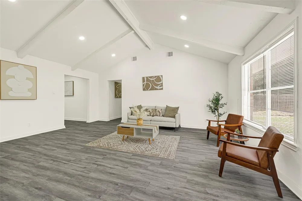 1123 Fallbrook Drive Houston, TX 77038