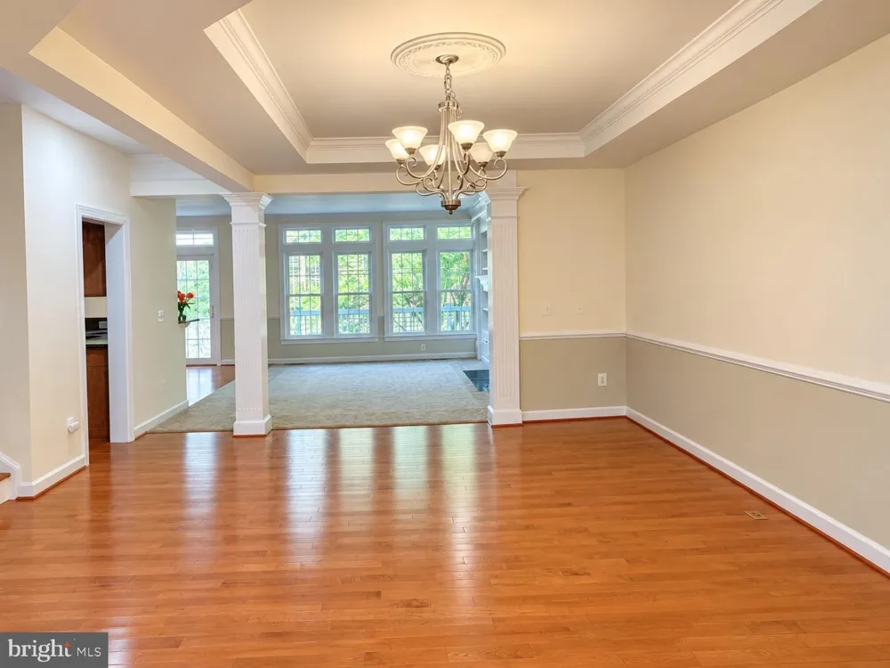 47636 MID SURREY SQUARE Sterling, VA 20165