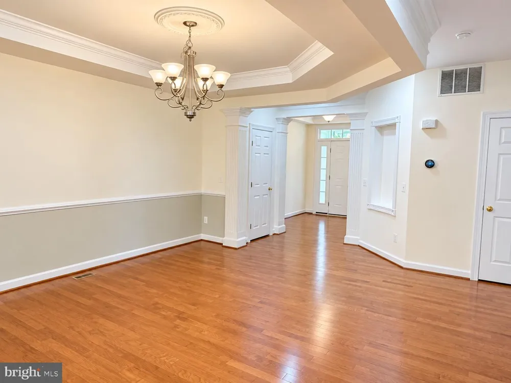 47636 MID SURREY SQUARE Sterling, VA 20165