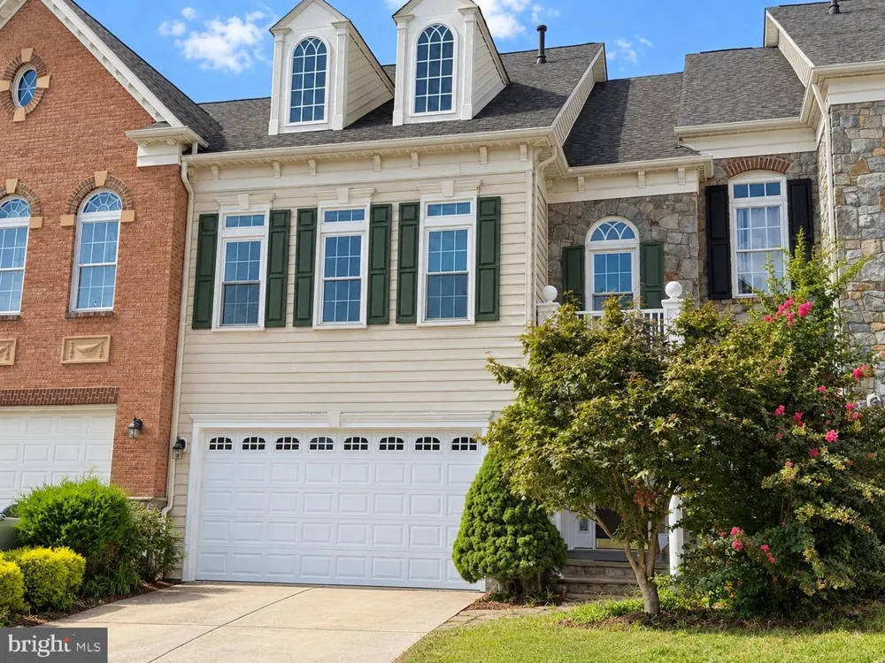 47636 MID SURREY SQUARE Sterling, VA 20165