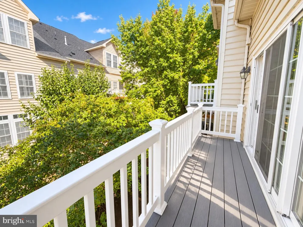 47636 MID SURREY SQUARE Sterling, VA 20165