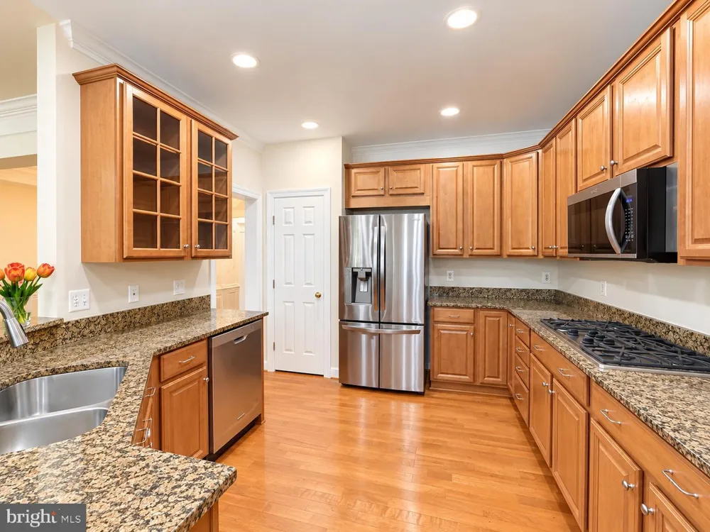47636 MID SURREY SQUARE Sterling, VA 20165