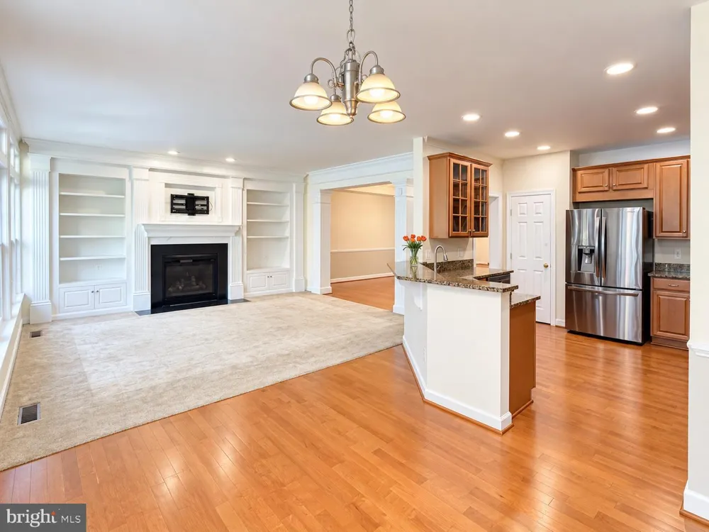 47636 MID SURREY SQUARE Sterling, VA 20165