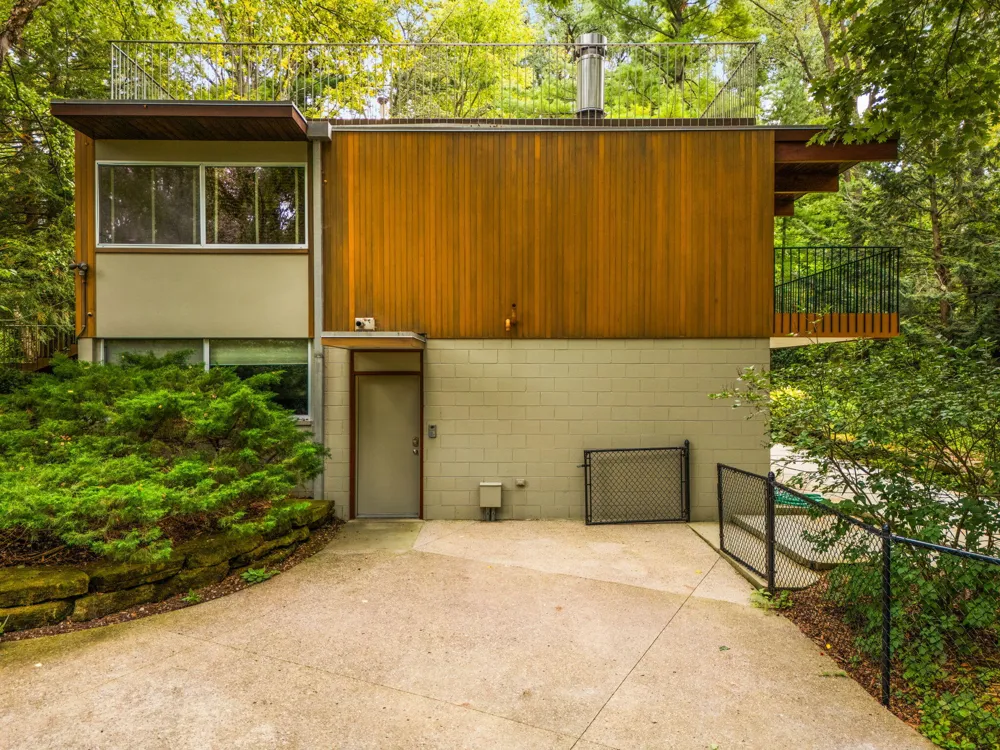 1030 Spruce Drive Ann Arbor, MI 48104