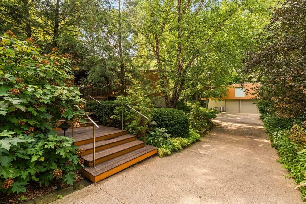 1030 Spruce Drive Ann Arbor, MI 48104