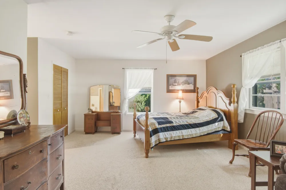 8182 S Youngman Road Greenville, MI 48838