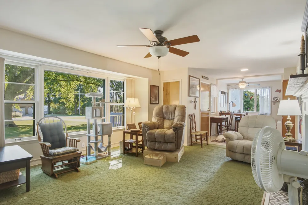 8182 S Youngman Road Greenville, MI 48838