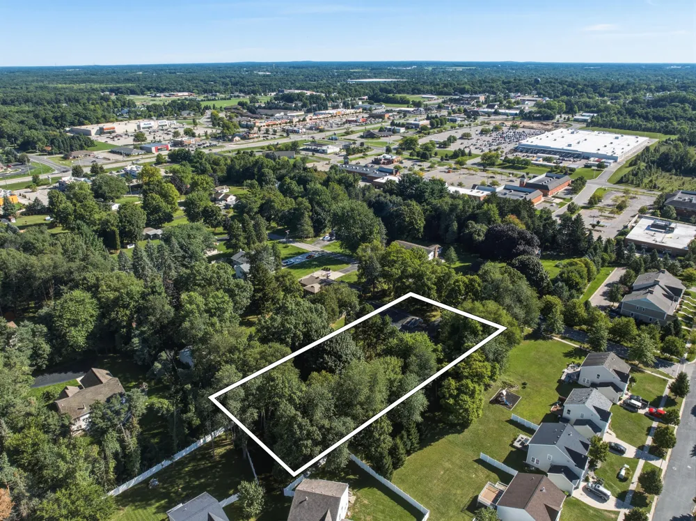 8182 S Youngman Road Greenville, MI 48838