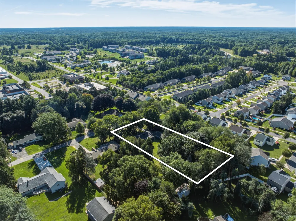8182 S Youngman Road Greenville, MI 48838