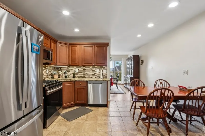 411 Heights Dr Haledon, NJ 07508