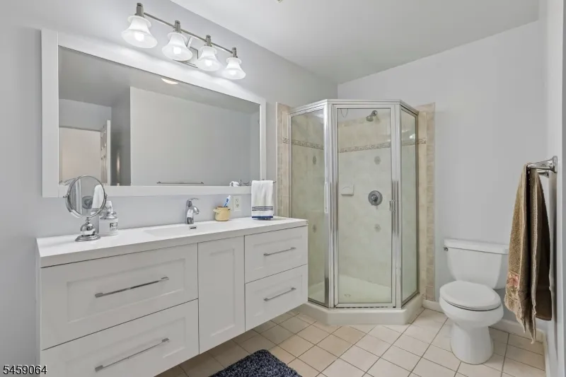 411 Heights Dr Haledon, NJ 07508