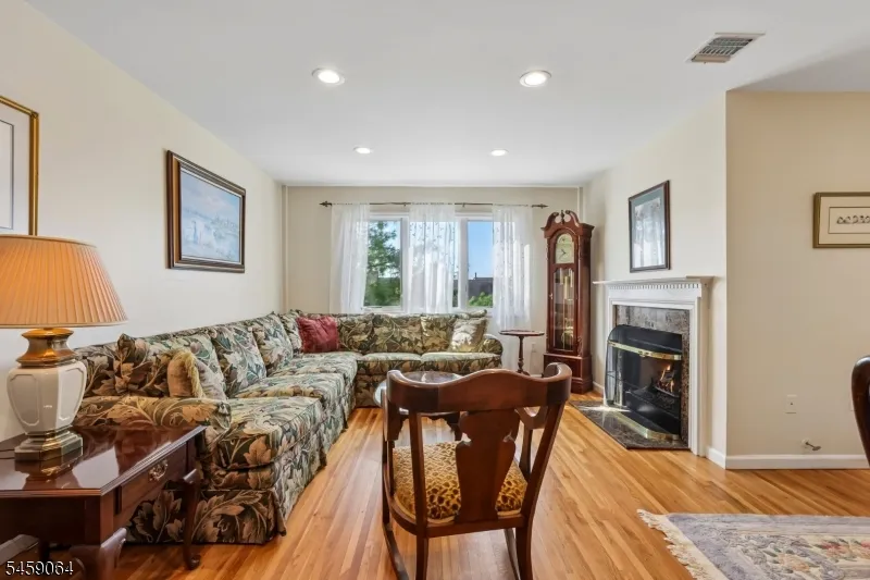 411 Heights Dr Haledon, NJ 07508