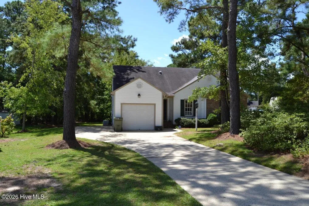 2905 Mandy Lane Morehead City, NC 28557