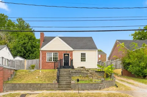 409 7th Ave W