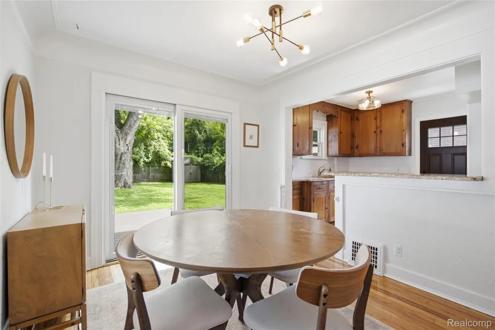 6564 Eastlawn Avenue Clarkston City, MI 48346