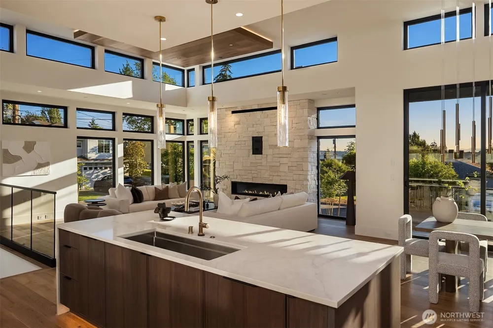 10232 NE 65th Street Kirkland, WA 98033
