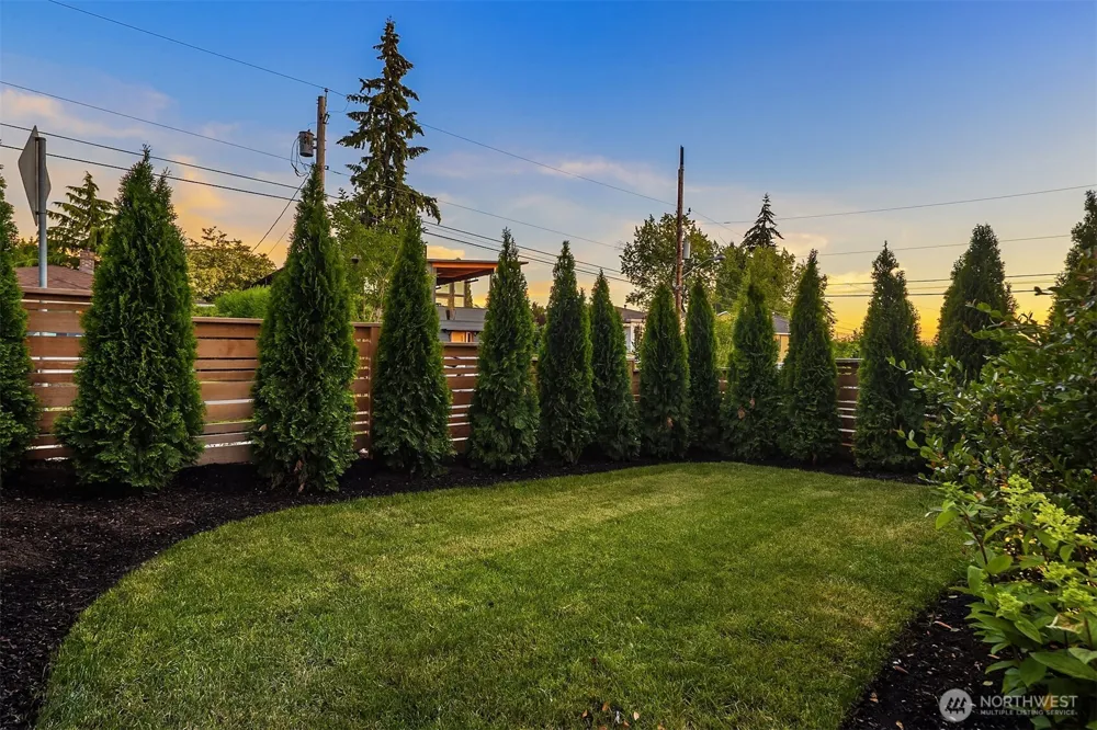 10232 NE 65th Street Kirkland, WA 98033