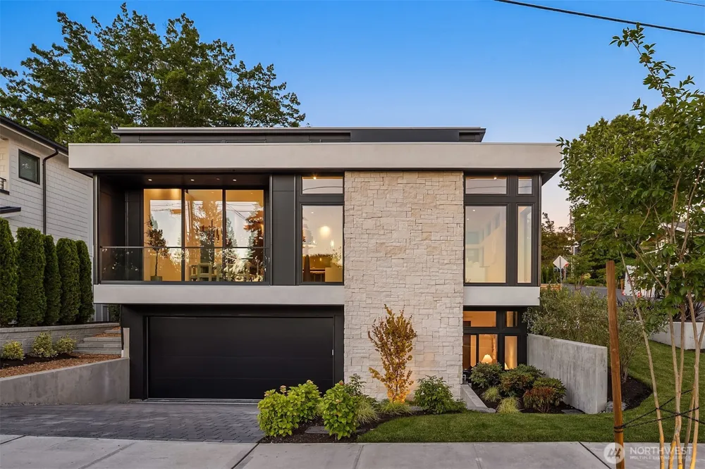 10232 NE 65th Street Kirkland, WA 98033