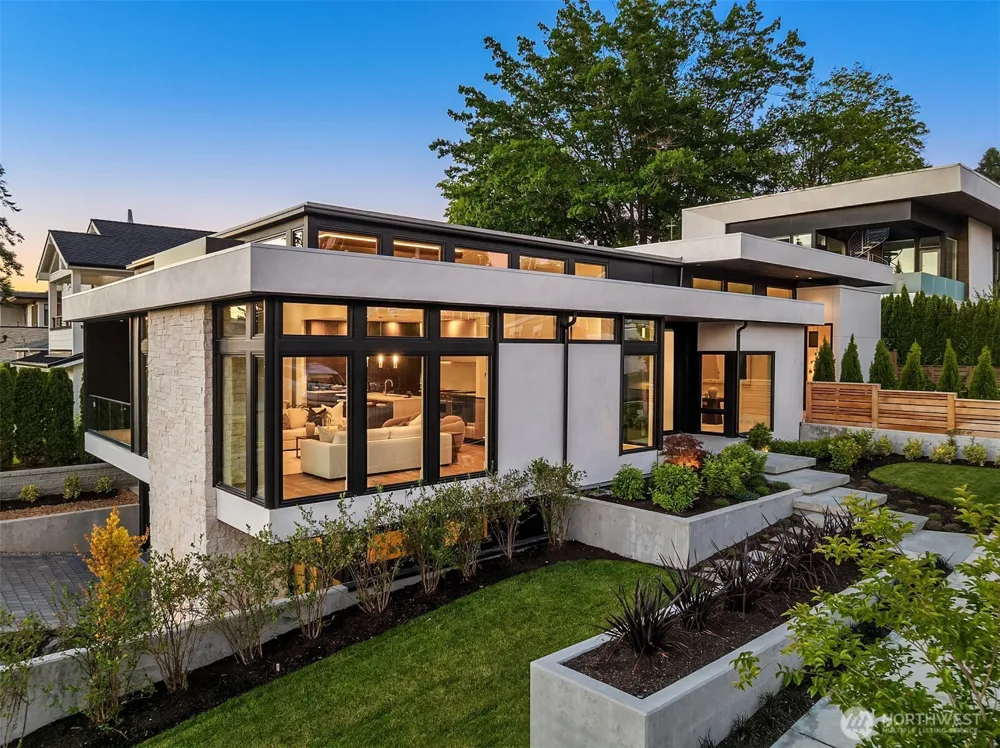 10232 NE 65th Street Kirkland, WA 98033
