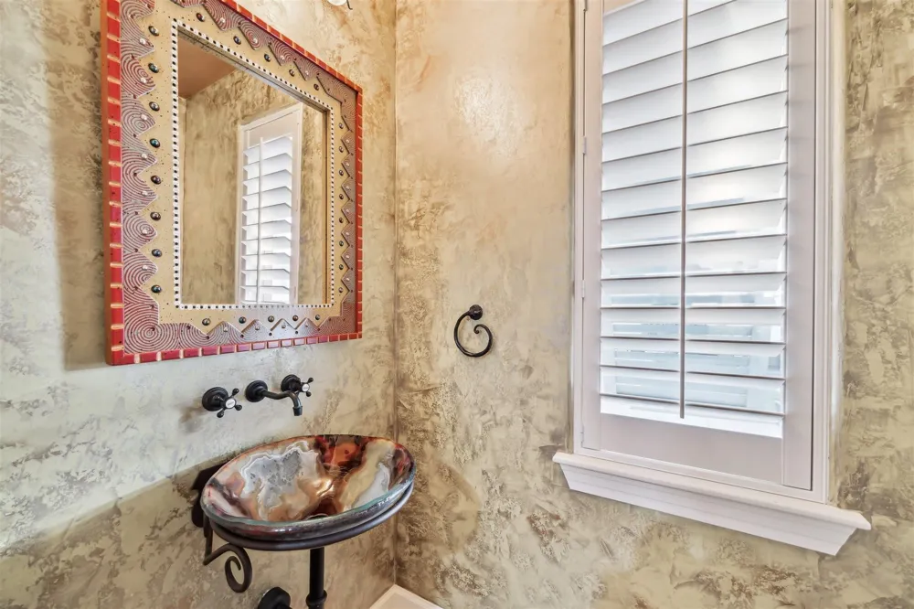 3315 Windlass Court Galveston, TX 77554