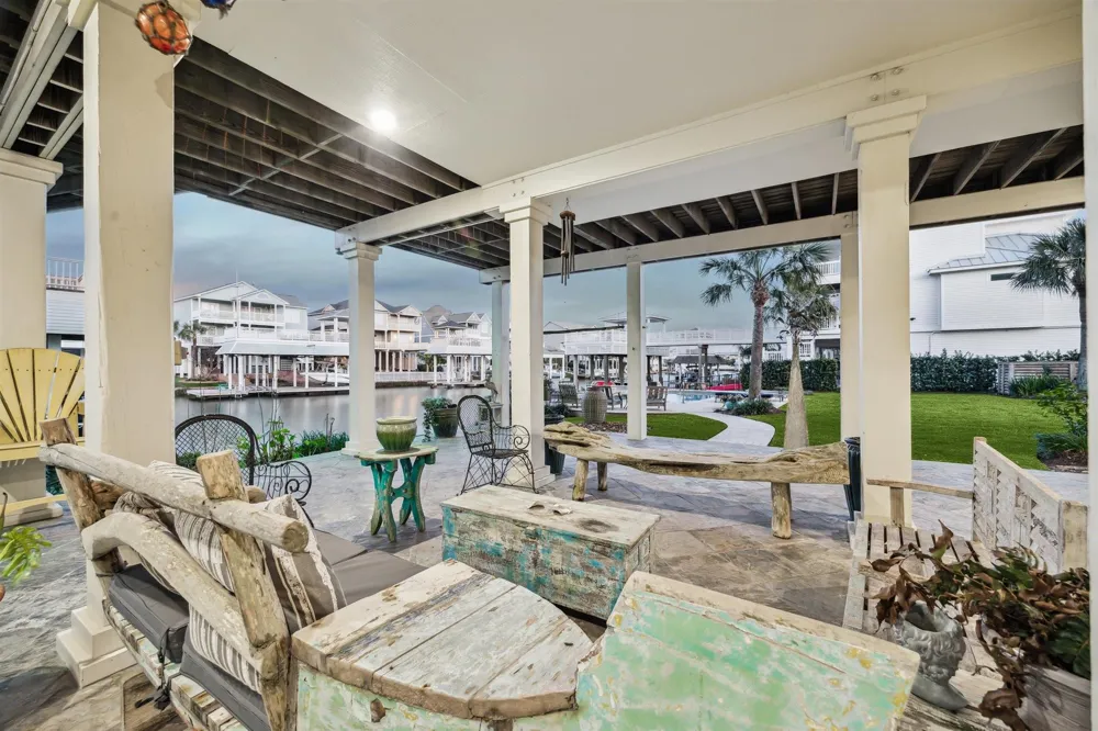 3315 Windlass Court Galveston, TX 77554