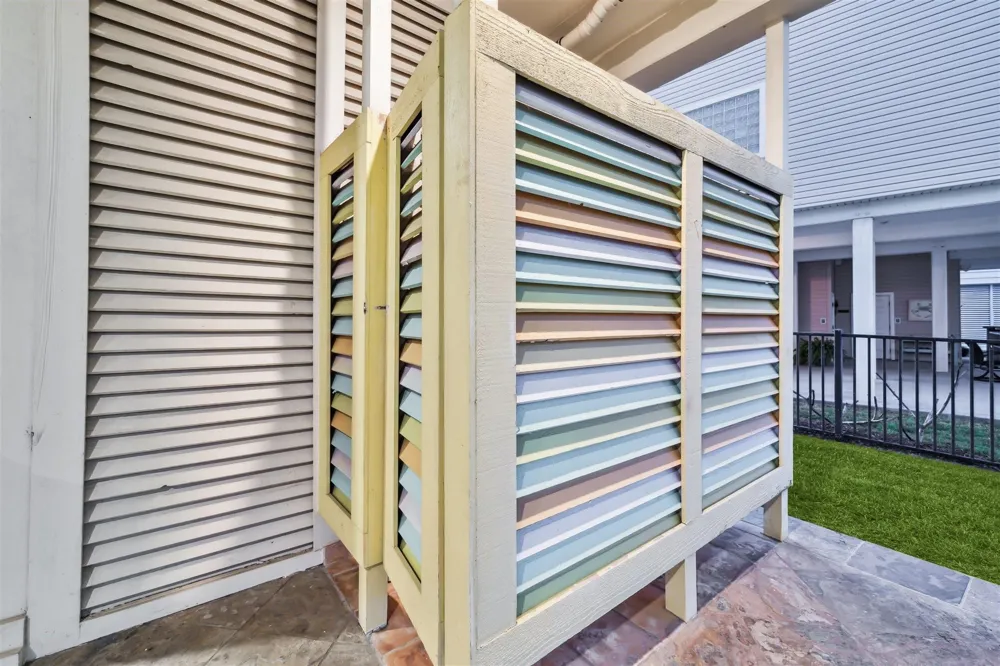 3315 Windlass Court Galveston, TX 77554