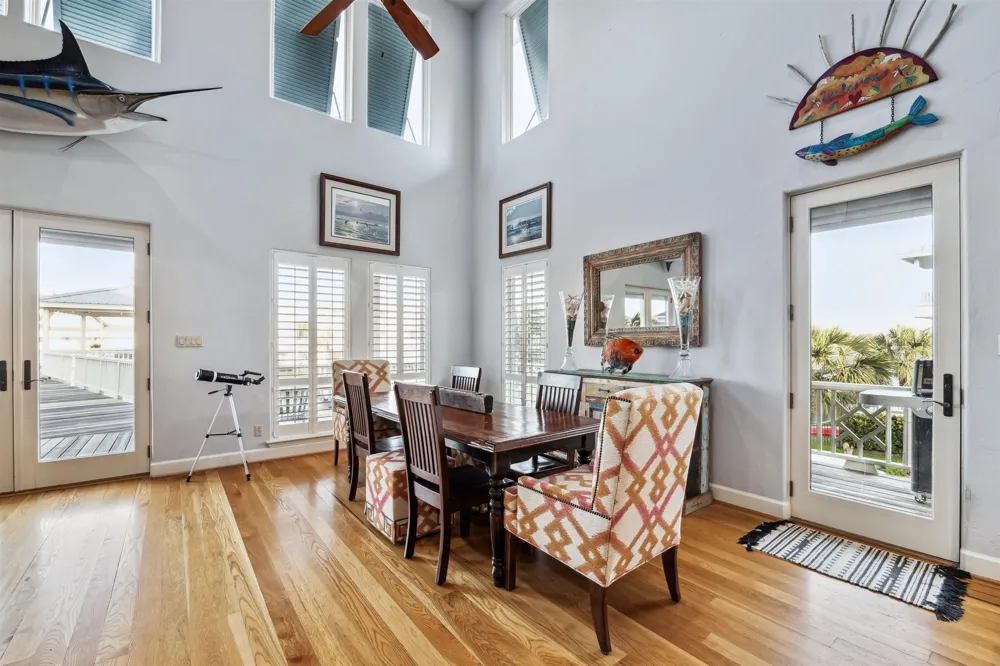 3315 Windlass Court Galveston, TX 77554