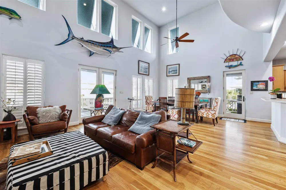 3315 Windlass Court Galveston, TX 77554