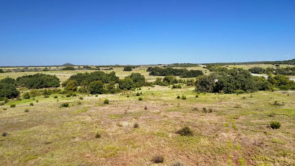 201 W Rolling Oaks Drive Goldthwaite, TX 78644