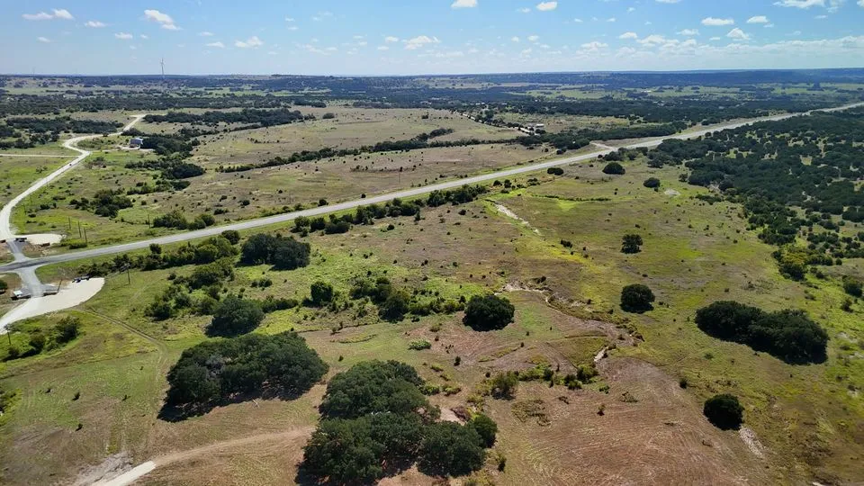201 W Rolling Oaks Drive Goldthwaite, TX 78644