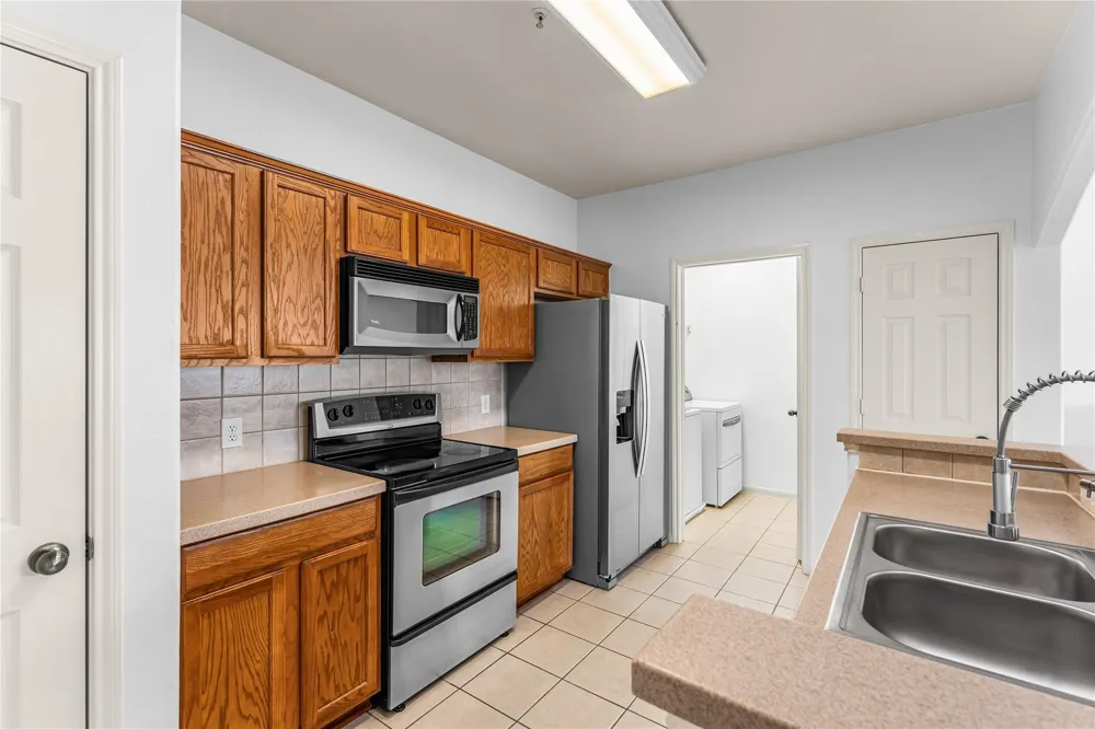 6607 Lake Woodlands Drive #431 The Woodlands, TX 77382