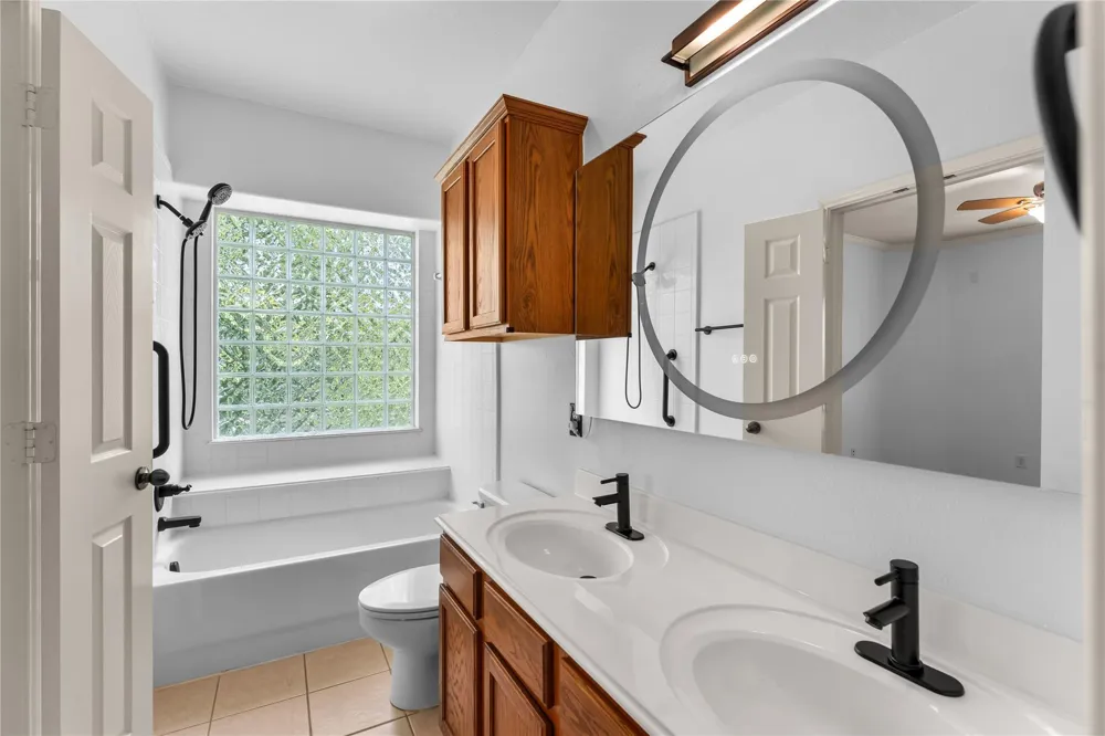 6607 Lake Woodlands Drive #431 The Woodlands, TX 77382