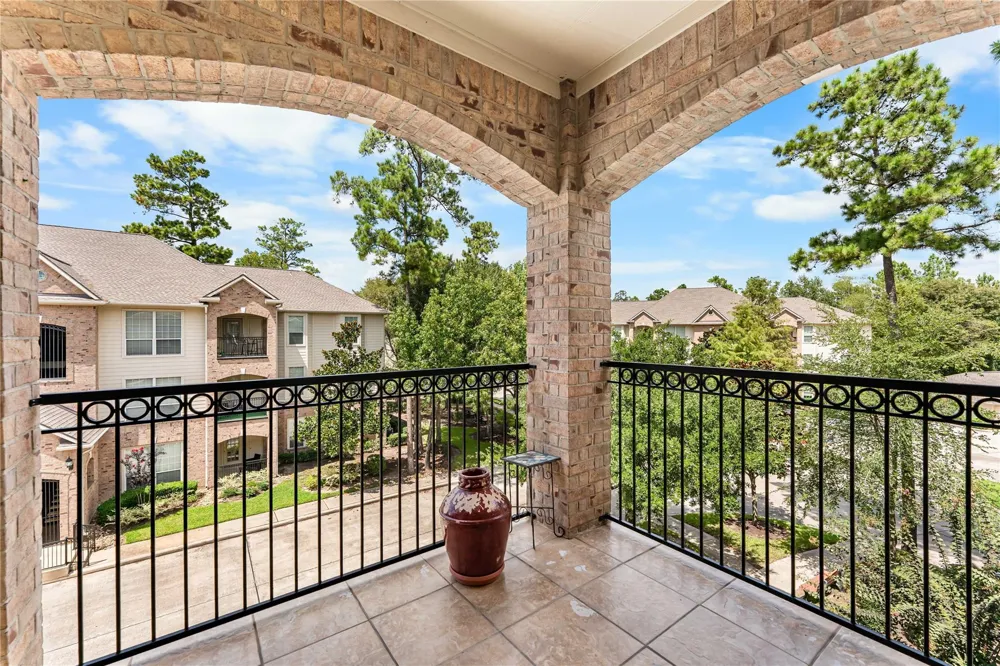 6607 Lake Woodlands Drive #431 The Woodlands, TX 77382