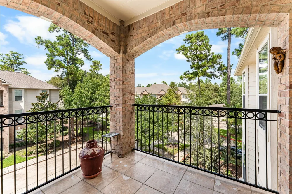 6607 Lake Woodlands Drive #431 The Woodlands, TX 77382