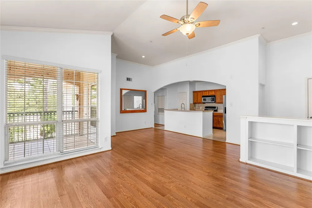 6607 Lake Woodlands Drive #431 The Woodlands, TX 77382