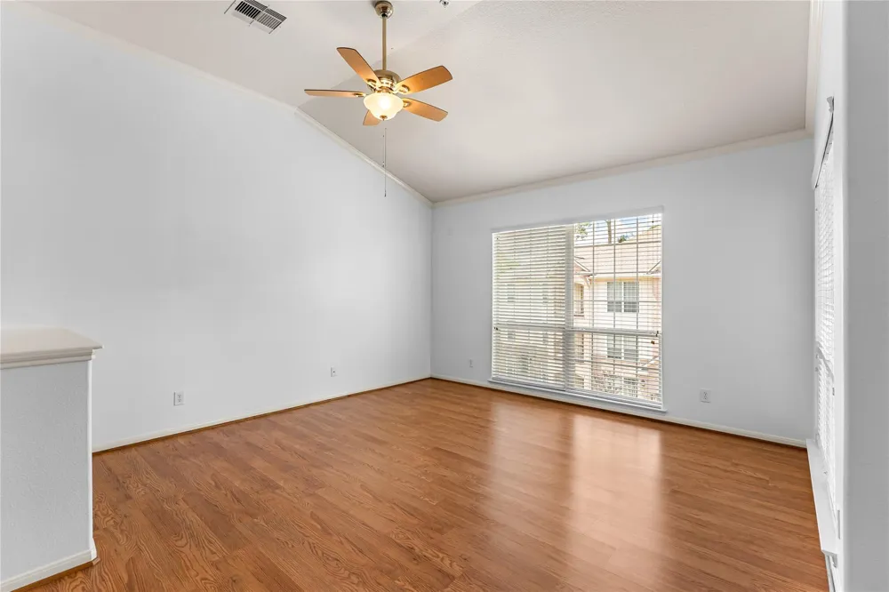6607 Lake Woodlands Drive #431 The Woodlands, TX 77382
