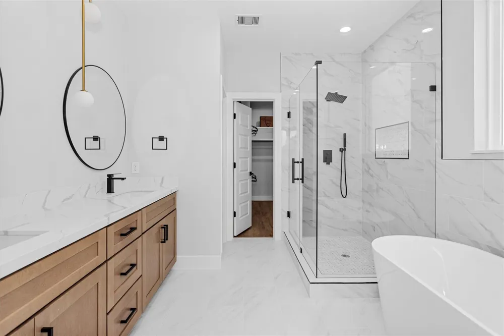 806 Schweikhardt St Houston, TX 77020