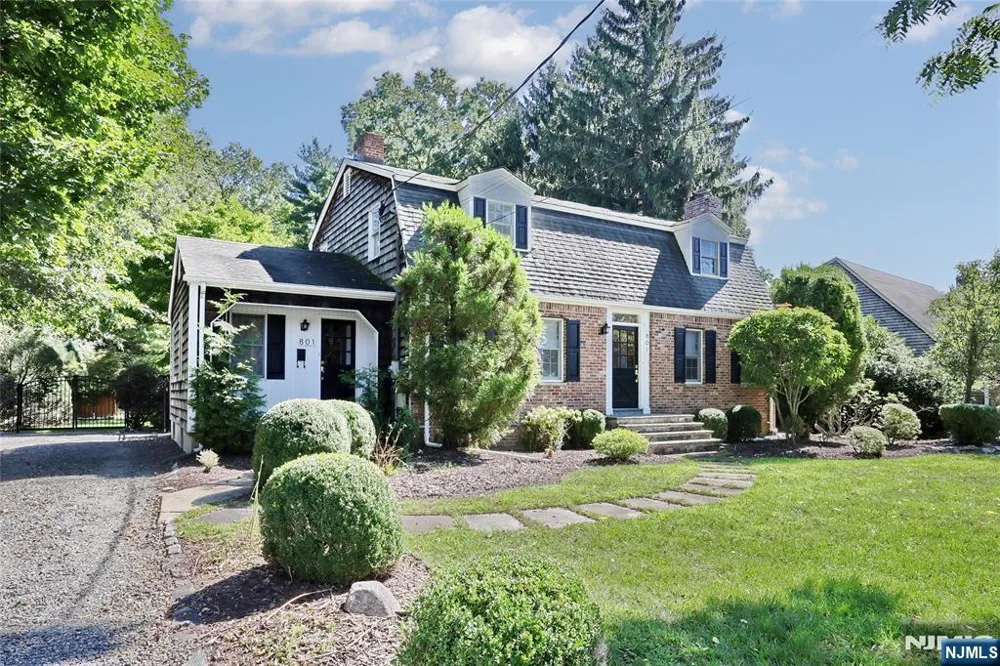 801 Blanch Avenue Norwood, NJ 07648