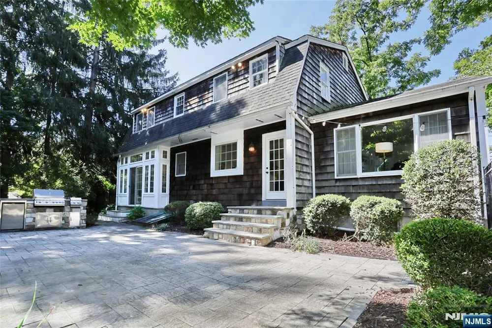 801 Blanch Avenue Norwood, NJ 07648