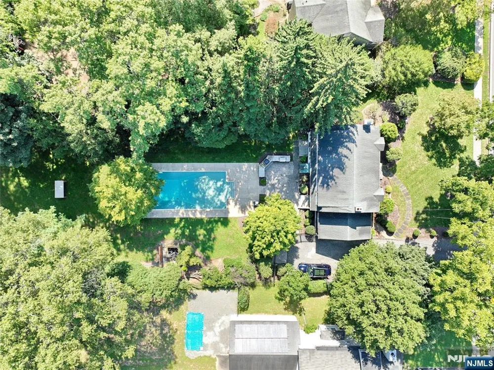 801 Blanch Avenue Norwood, NJ 07648