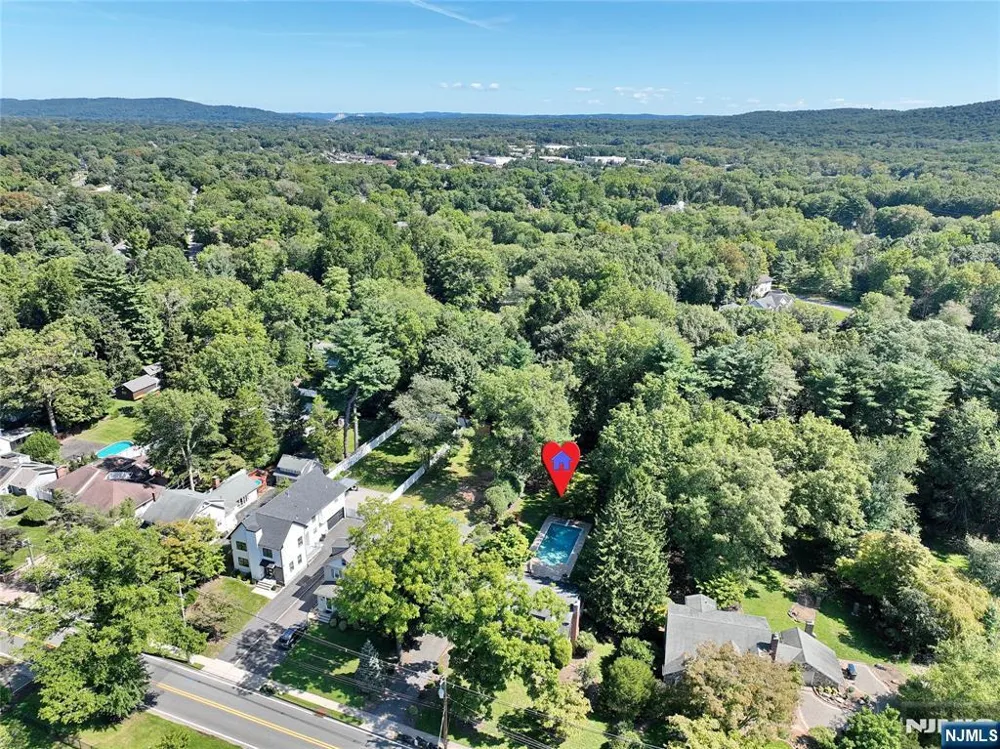 801 Blanch Avenue Norwood, NJ 07648