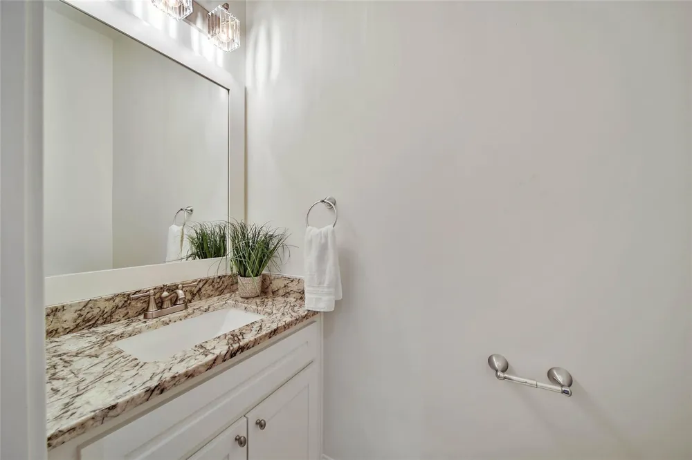 1236 Chamboard Lane Houston, TX 77018