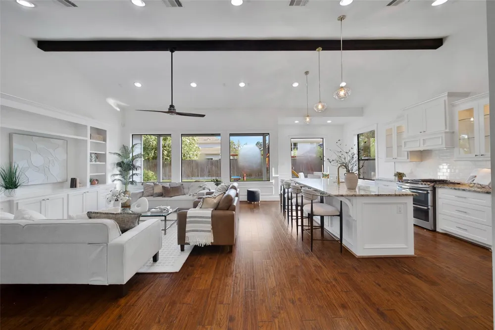 1236 Chamboard Lane Houston, TX 77018