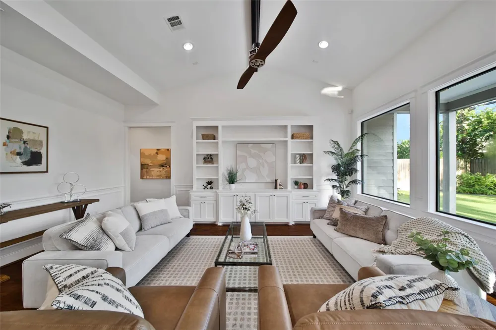 1236 Chamboard Lane Houston, TX 77018