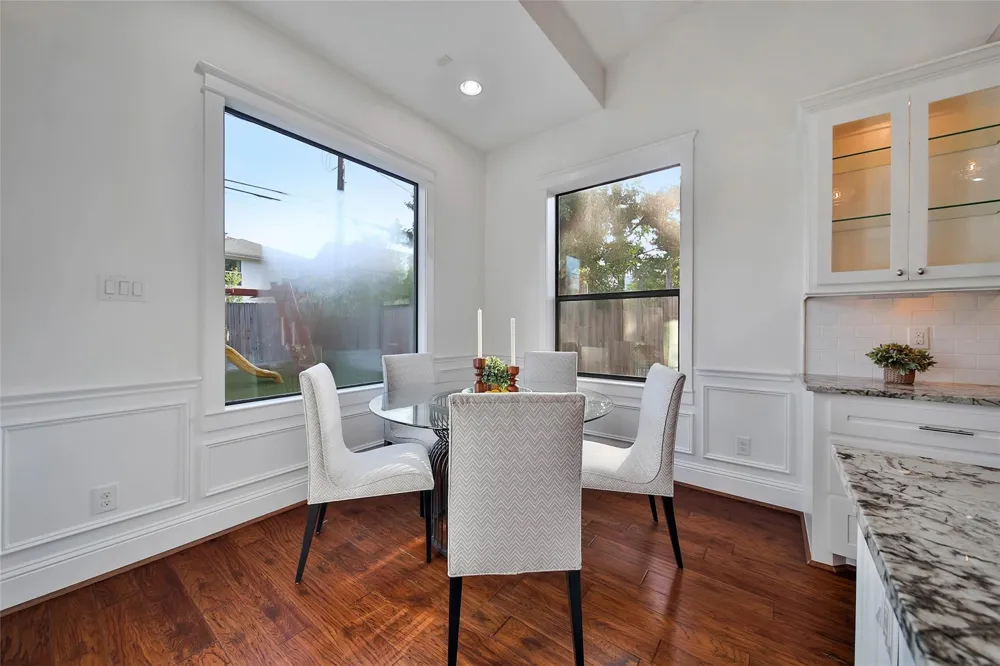1236 Chamboard Lane Houston, TX 77018