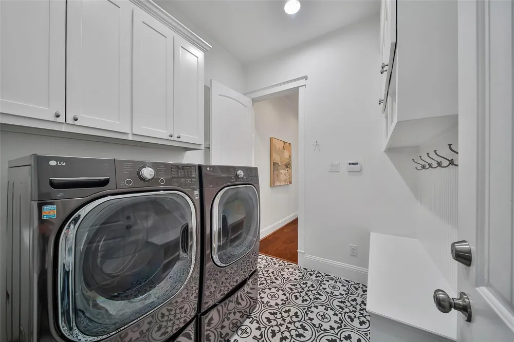 1236 Chamboard Lane Houston, TX 77018