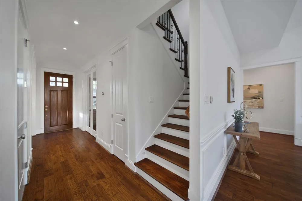 1236 Chamboard Lane Houston, TX 77018