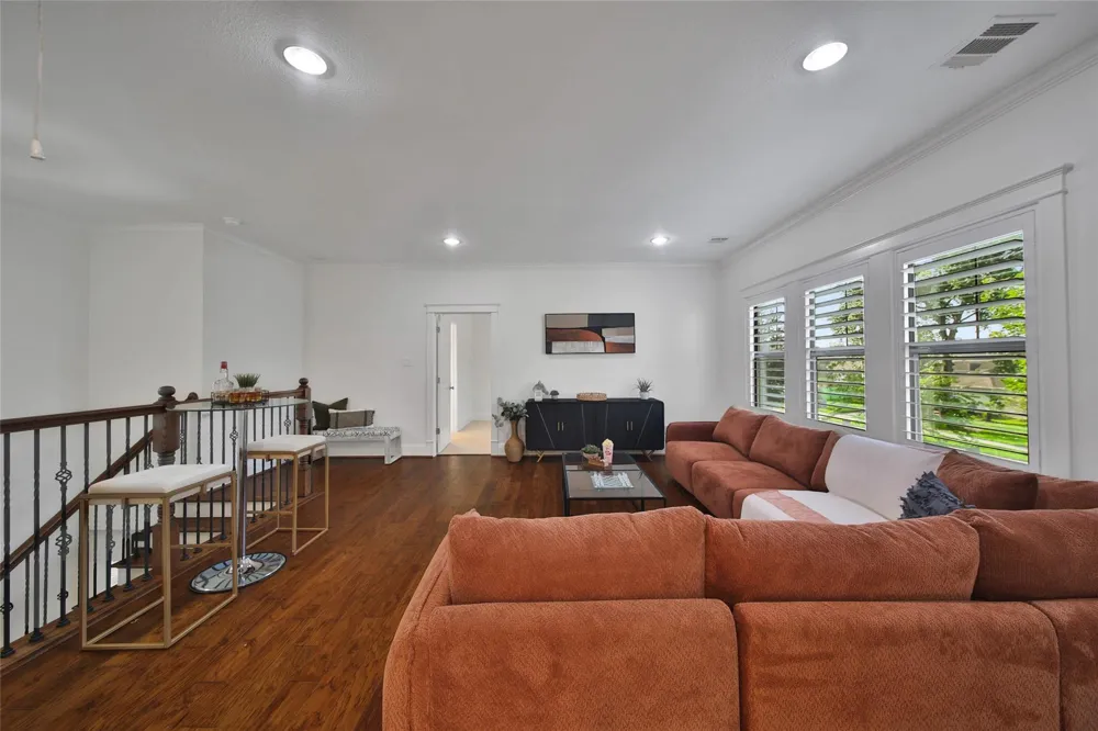 1236 Chamboard Lane Houston, TX 77018