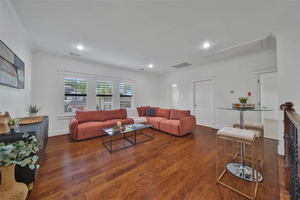 1236 Chamboard Lane Houston, TX 77018