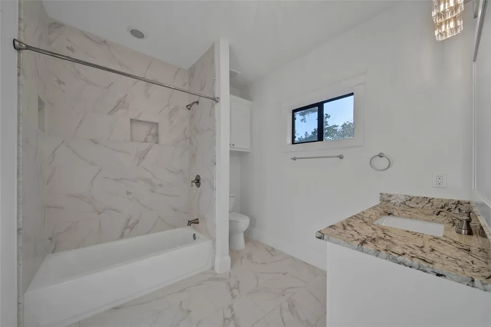 1236 Chamboard Lane Houston, TX 77018